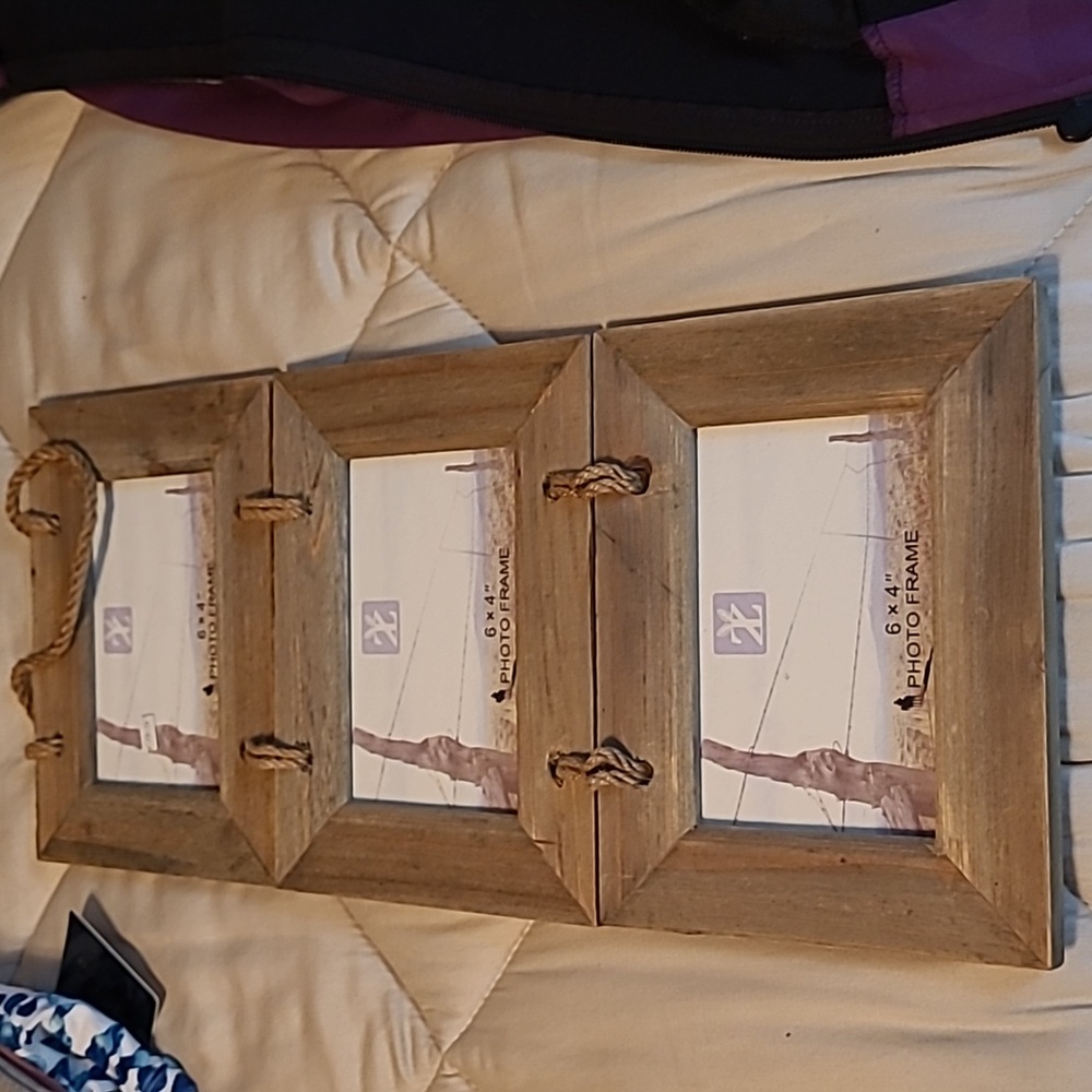 6x4 connected hanging photo frames